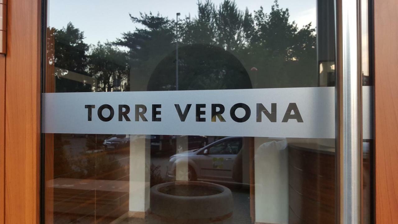קרקוב Torre Verona Apartment - 70M2, Terrace, Garage מראה חיצוני תמונה