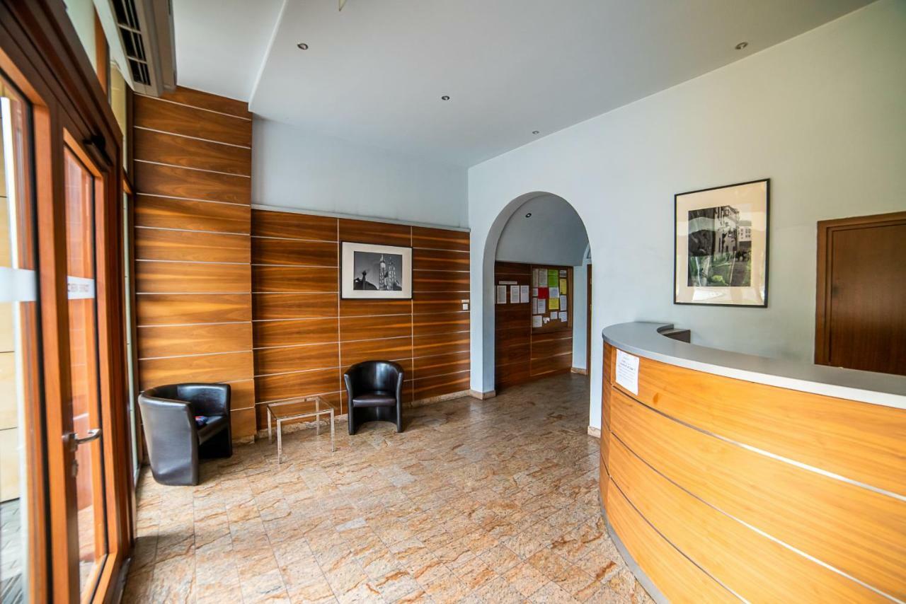 קרקוב Torre Verona Apartment - 70M2, Terrace, Garage מראה חיצוני תמונה